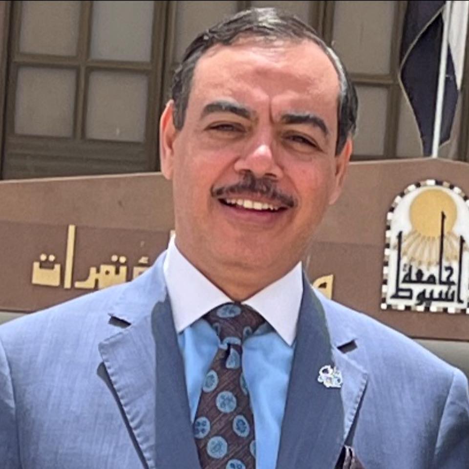 بعض أبحاث العالم الكبير الأستاذ الدكتور عبد الرازق مختار